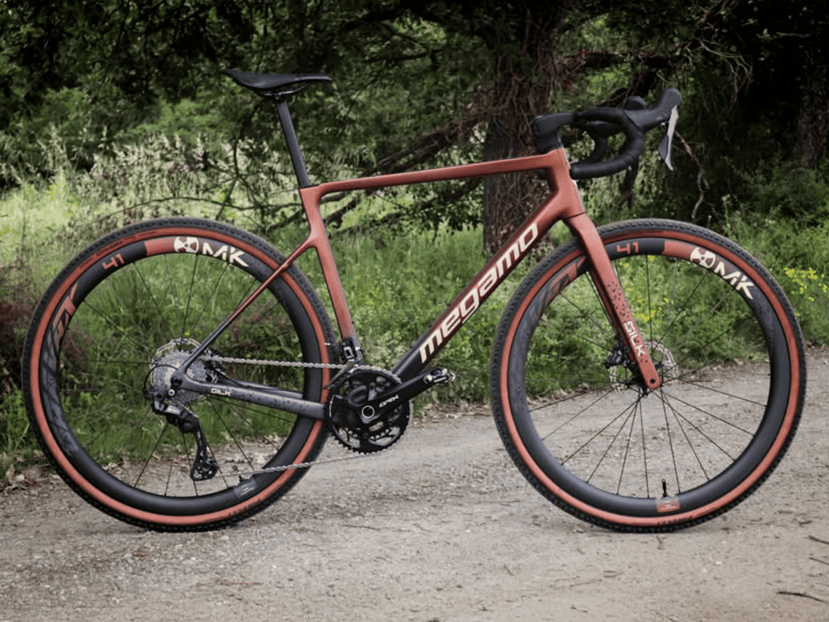 roues MaKadamm personnalisées - cadre megamo gravel